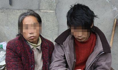 60老母27年寸步不离